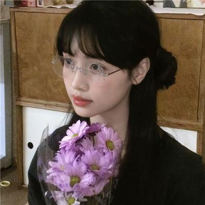 村主任和他的女友